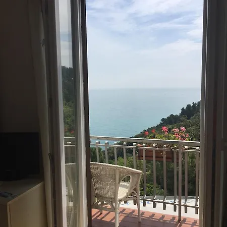 בית הארחה Vista Mare Sunrise-top Panorama-only Adults סירולו