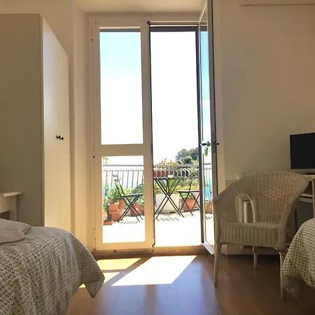 Vista Mare Sunrise-top Panorama-only Adults ゲストハウス 4*