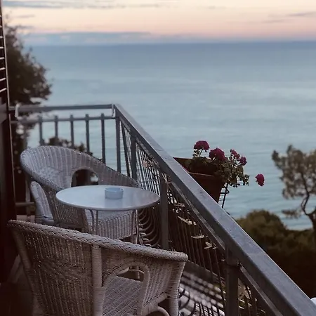 Vista Mare Sunrise-top Panorama-only Adults בית הארחה 3*