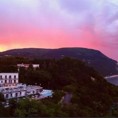 Vista Mare Sunrise-top Panorama-only Adults 3* סירולו